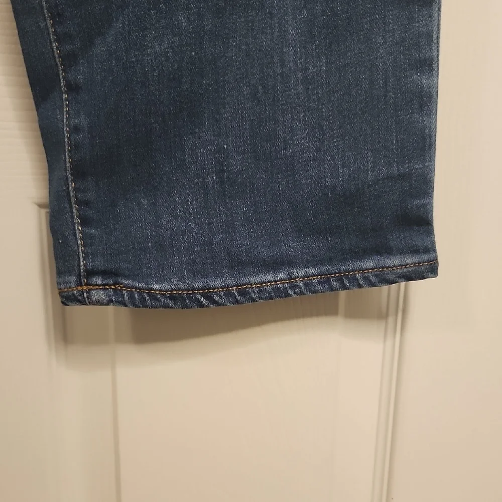Universal Thread Classic Blue Denim Jeans - Picture 5 of 10